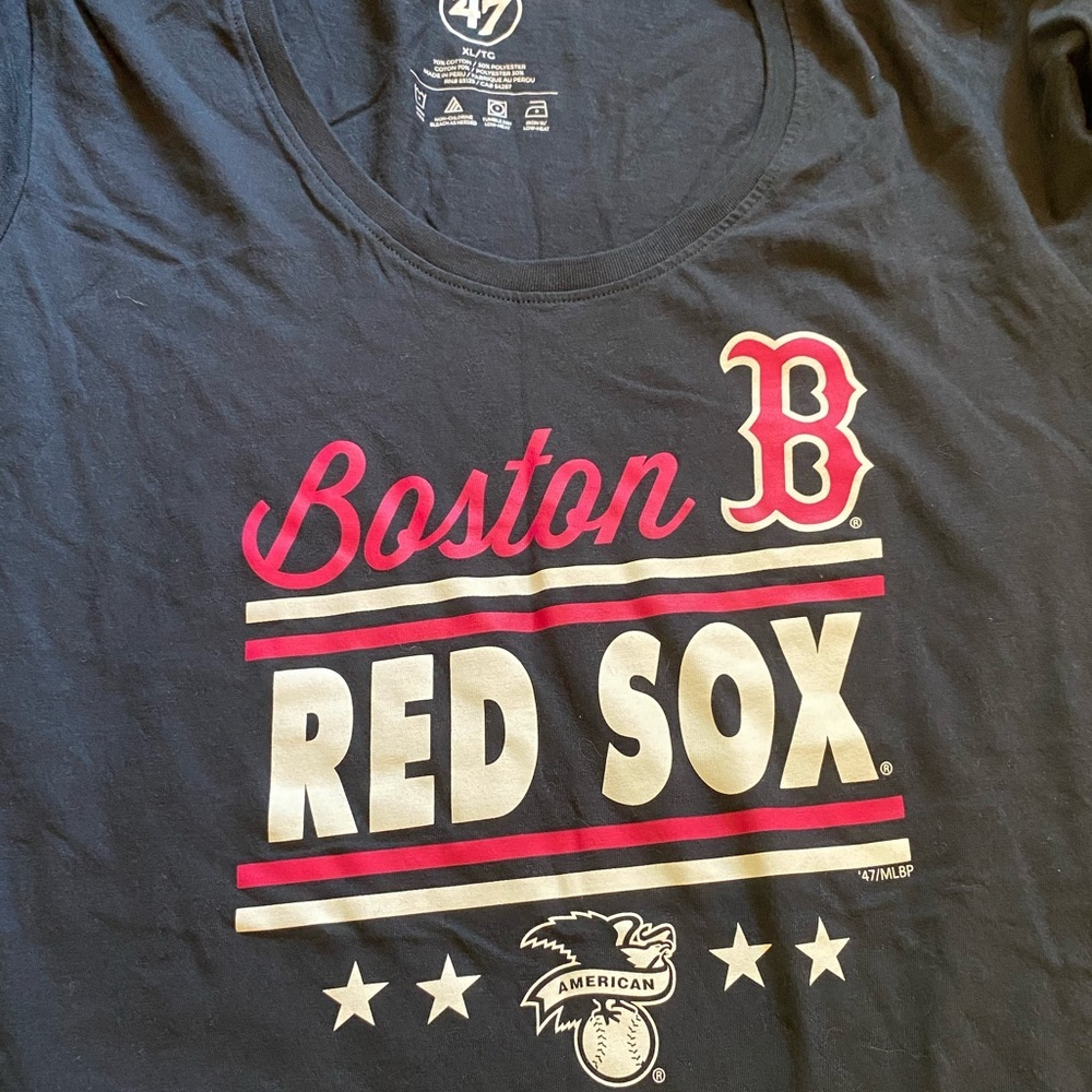 ☀️Navy & Pink Red Sox Shirt
